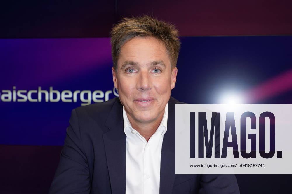 Markus Feldenkirchen on the ARD talk show maischberger in Studio Berlin Adlershof Berlin, 13 05 2025 Foto:xT.xBartillax xFuturexImagex maischberger1305_5518