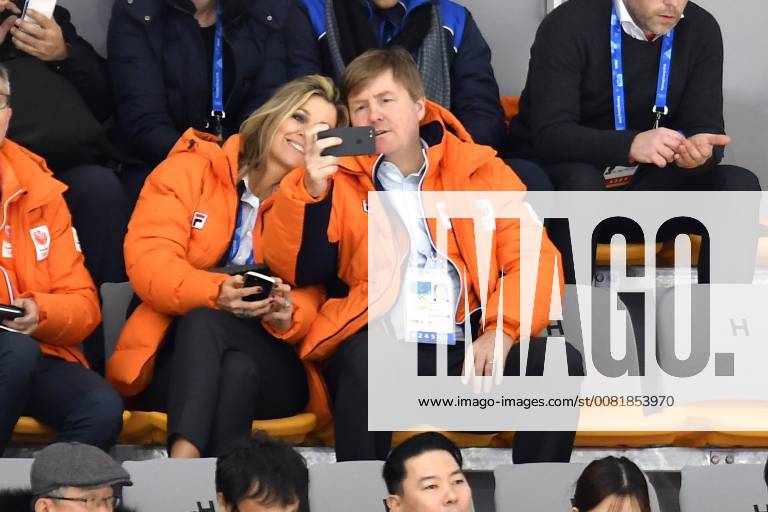 Olympic Queen Maxima and King Willem-Alexander making a selfie during the 3.000 meter ice speed skating during the Olympic Games in Peyongchang in Korea.