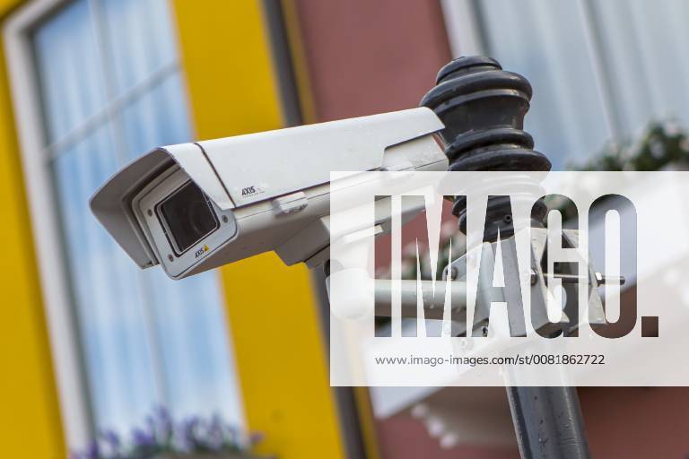 Surveillance camera the designer outlet Roermond is a Factory Outlet Center in the Dutch town Roermond 5 kilometres behind the German-Dutch border the Center belongs to the McArthurGlen Group headquartered in London UK, and in November 2001 opened Designer Outlet Roermond