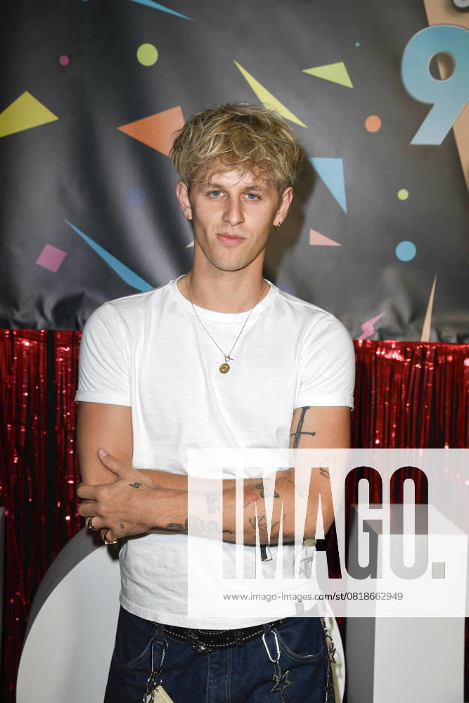 Theo Carow at the premiere of the series Messiah Superstar SAT 1 and Joyn, from 16 05 2025 in the media library on 15 05 2025 in Berlin Messiah Superstar series premiere in Berlin
