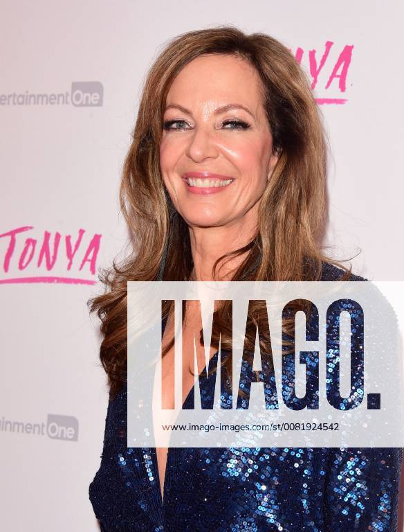 London, New York, United Kingdom of Great Britain and Northern Ireland - Allison Janney arriving at the UK premiere of I, TONYA at the Curzon Mayfair on February 15 2018 in London London United Kingdom of Great Britain and Northern Ireland - ZUMAny1_ 20180215_zaf_ny1_117