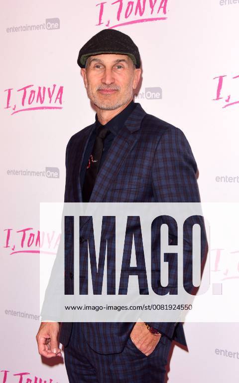 London, New York, United Kingdom of Great Britain and Northern Ireland - Director Craig Gillespie arriving at the UK premiere of I, TONYA at the Curzon Mayfair on February 15 2018 in London London United Kingdom of Great Britain and Northern Ireland - ZUMAny1_ 20180215_zaf_ny1_125