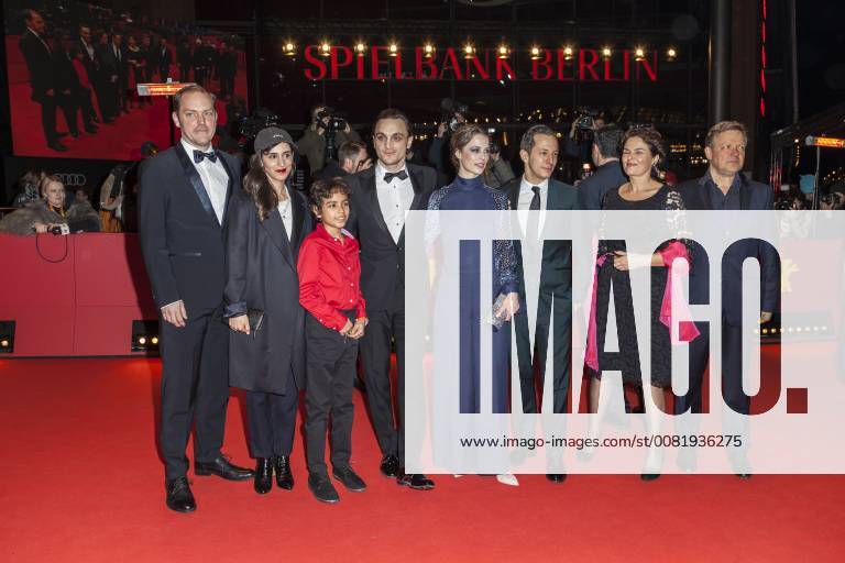 Godehard GIESE Maryam Zaree lilies Batman Franz Rogowski Paula beer Trystan Puetter Barbara Auer Antonin Dedet v l n r on the Berlin Film Festival for the premiere of the film transit on 17 02 2018 in Berlin Godehard GIESE Maryam Zaree lilies Batman Franz Rogowski Paula beer Trystan Puetter Barbara Auer Antonin Dedet v l n r on the Berlin Film Festival for the premiere of the film transit on 17 02 2018 in Berlin
