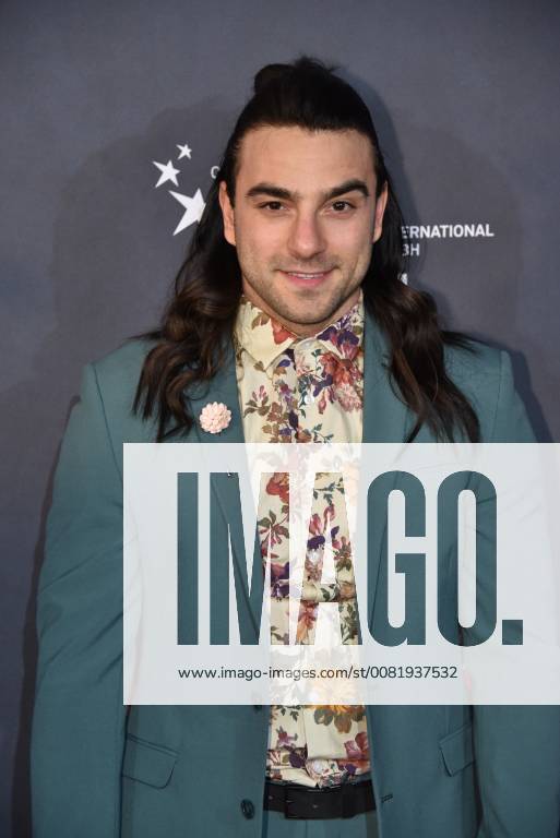 The singer and dancer Cale Kalay comes on 17 02 2018 in Cologne for the premiere of the musical dance of the vampires in the musical dome