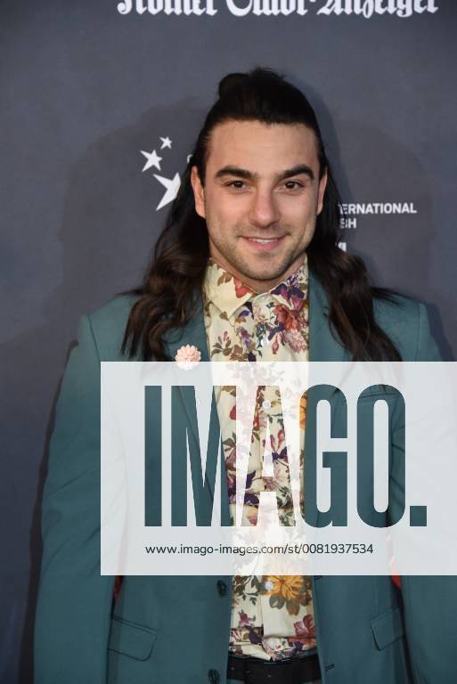 The singer and dancer Cale Kalay comes on 17 02 2018 in Cologne for the premiere of the musical dance of the vampires in the musical dome