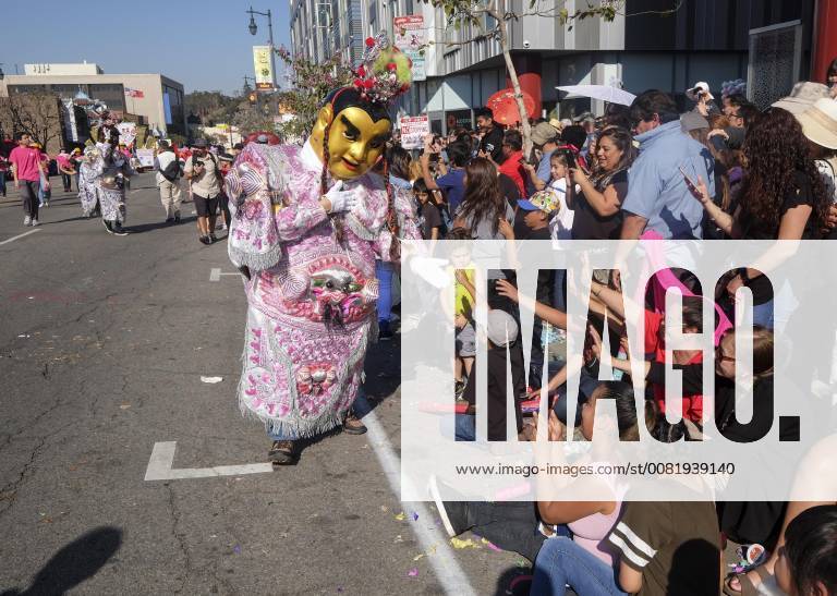 Los Angeles, California, U.S - Parade performers interact with people during the 119th annual Chinese New Year Golden Dragon Parade in the streets of Chinatown in Los Angeles, Feburary 17, 2018. Los Angeles U.S. - ZUMAc68_ 20180217_zaf_c68_025