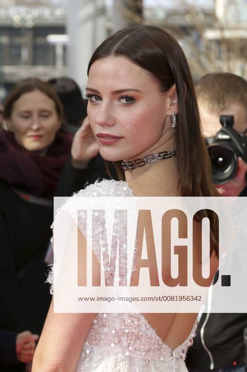 Lily Sullivan attending the picnic at hanging rock seasons 1 2 premiere during the 68th Berlin International Film Festival Berlinale 2018 at Zoo Palace on February 19 2018 in Berlin Germany Foto:xC.xTamckex xFuturexImage