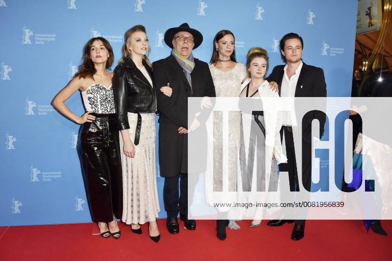 Lola Bessis Natalie Dormer Dieter Kosslick Lily Sullivan Yael Stone and Harrison Gilbertson attending the picnic at hanging rock seasons 1 2 premiere during the 68th Berlin International Film Festival Berlinale 2018 at Zoo Palace on February 19 2018 in Berlin Germany Foto:xN.xKubelkax xFuturexImage