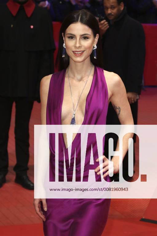 Lena Meyer Landrut attending the 3 days in Quiberon premiere 3 days in Quiberon and the presentation of European shooting stars 2018 during the 68th Berlin International Film Festival Berlinale 2018 on February 19 2018 in Berlin Germany Foto:xC.xTamckex xFuturexImage
