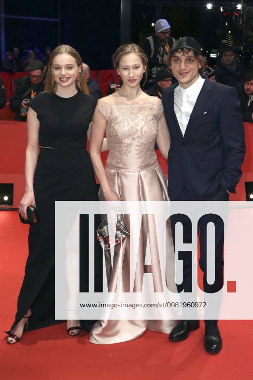 Luna Wedler Reka Tenki and Franz Rogowski attending the 3 days in Quiberon 3 days in Quiberon premiere and the presentation of European shooting stars 2018 during the 68th Berlin International Film Festival Berlinale 2018 on February 19 2018 in Berlin Germany Foto:xC.xTamckex xFuturexImage