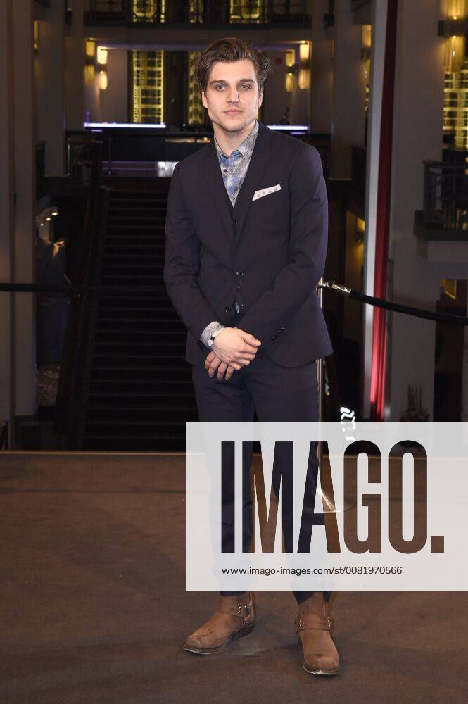 Jonas Dassler attending the silent classroom the silent revolution premiere at the Berlin International Film Festival Berlinale 2018 68th at Friedrichstadt Palace on February 20 2018 in Berlin Germany Foto:xC.xNiehausx xFuturexImage