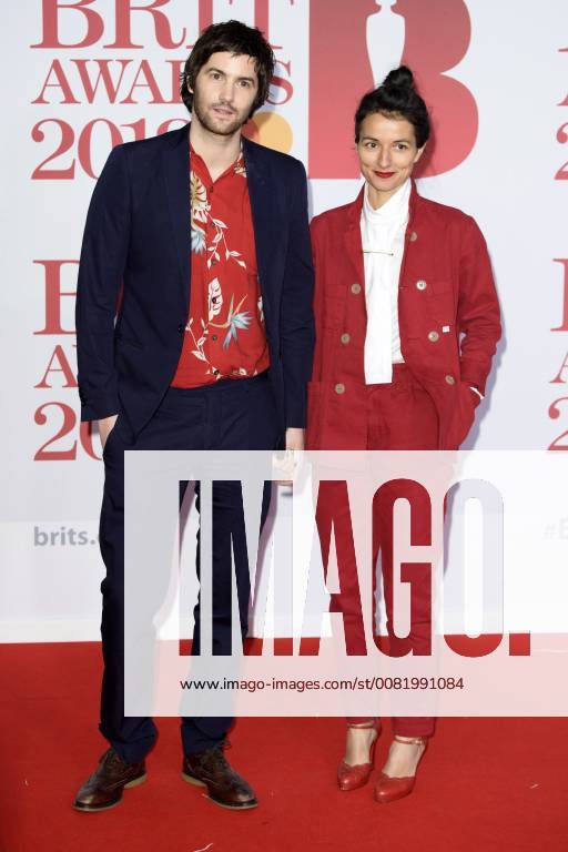 Jim Sturgess with accompaniment at the BRIT Awards 2018 in the O2 Arena London 21 02 2018 Jim Sturgess with accompaniment Foto:xS.xFuturexImage