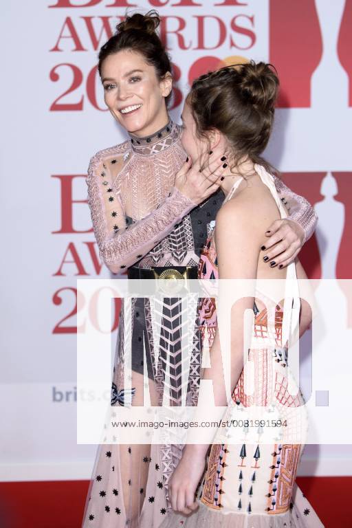Anna Friel with daughter Gracie at the BRIT Awards 2018 in the O2 Arena London 21 02 2018 Anna Friel with daughter Gracie Foto:xS.xFuturexImage