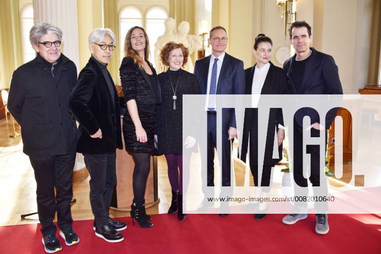 Chema Prado Ryuichi Sakamoto Cecile de France Stephanie Zacharek Michael Müller Adele Romanski and Tom Tykwer at the jury of the 68 Berlin International Film Festival in the guest book of Berlin in the Red City Hall Berlin 23 02 2018 Foto:xN.xKubelkax xFuturexImage