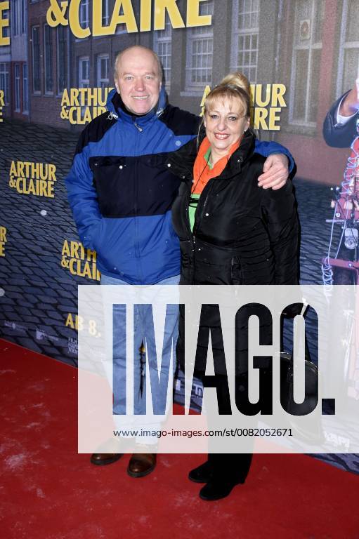 Heinz Josef Braun with wife Johanna Bittenbinder at the premiere of the movie Arthur Claire in the City Cinema Munich 26 02 2018 Foto:xP.xSchönbergerx xFuturexImage