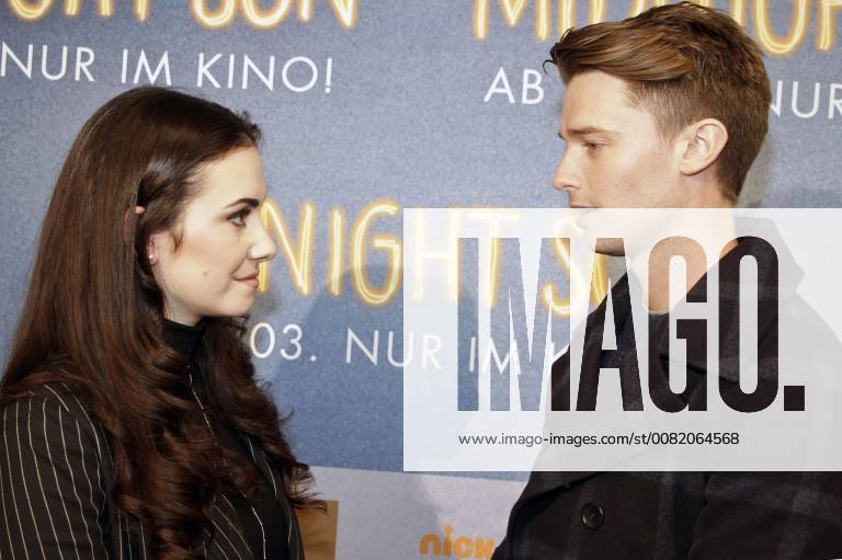Patrick Schwarzenegger with blogger at the premiere of the Kinoflim Midnight Sun Everything for you in the Village Cinemas Vienna 27 02 2018 Foto:xB.xLoschanx xFuturexImage