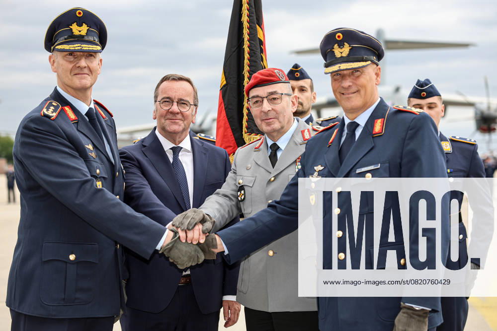 Lieutenant General Holger Neumann has taken over command of the German Air Force from Lieutenant General Ingo Gerhartz Apron Hall 1 3 After the handover