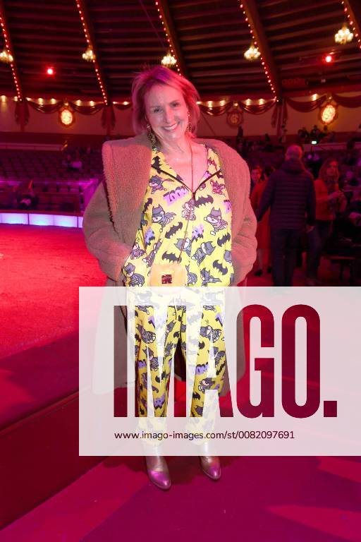 Diana Körner Premiere Circus Krone 3 Winter Program Manege Circus Kronebau Munich 01 03 2018