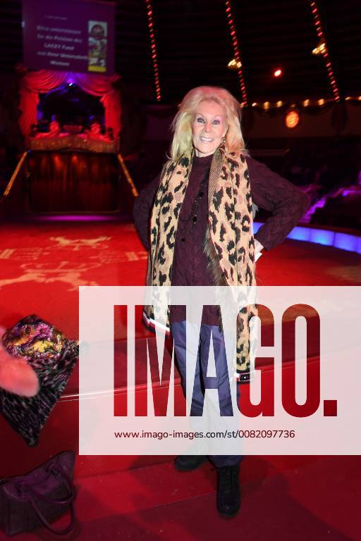 Birgit Bergen Premiere Circus Krone 3 Winter Program Manege Circus Kronebau Munich 01 03 2018