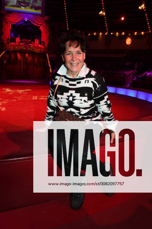 Gerda Steiner Premiere Circus Krone 3 Winter Program Manege Circus Kronebau Munich 01 03 2018