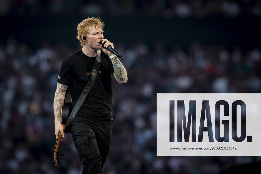 Ed Sheeran performs in Madrid Singer Ed Sheeran during his concert at the Riyadh Air Metropolitano, May 30, 2025, in Madrid Spain Ed Sheeran has sold out his two concerts in Madrid, today, May 30, and tomorrow, May 31, gathering 140,000 people and breaking records at the Metropolitano Stadium These shows inaugurate his Mathematics Tour 2025, which will tour 13 European countries this summer In Madrid, he will review his greatest hits and has presented live tracks from his upcoming album Play, which will be released in September After successful tours in the United States, Asia and the Middle East, he begins a new musical stage 30 MAY 2025 CONCERT MUSIC METROPOLITANO STADIUM CANTANTE A Pé Madrid Madrid Madrid Spain