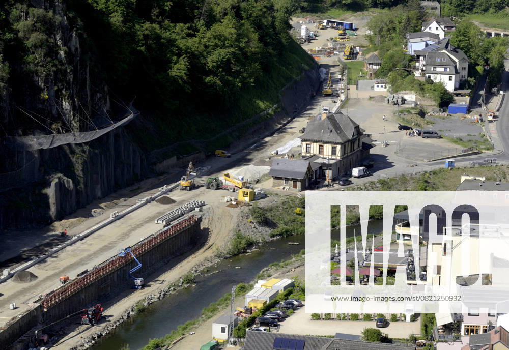 DEU , GERMANY After the flood disaster in July 2021 in the Ahr Valley Bahn AG is repairing and rebuilding the destroyed railway lines of the Ahr Valley Train , like here in Altenahr , in the middle the station is visible , 14 05 2025 DEU , GERMANY After the flood disaster in July 2021 in the Ahr Valley Bahn A
