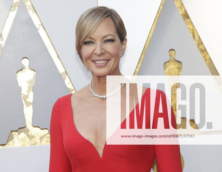 Actress Allison Janney arrives on the red carpet for the 90th annual Academy Awards at the Dolby Theatre in the Hollywood section of Los Angeles on March 4, 2018. LAP20180304035 JOHNxANGELILLO