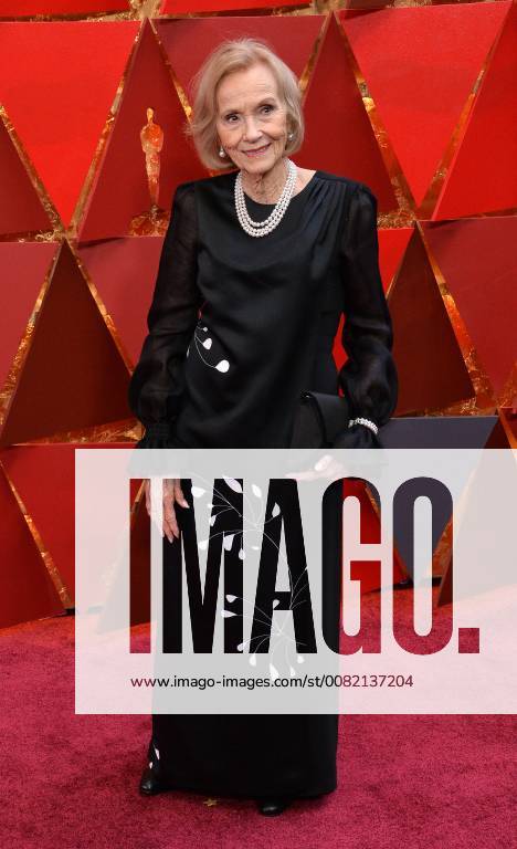 Actor Eva Marie Saint arrives on the red carpet for the 90th annual Academy Awards at the Dolby Theatre in the Hollywood section of Los Angeles on March 4, 2018. LAP20180304336 JIMxRUYMEN