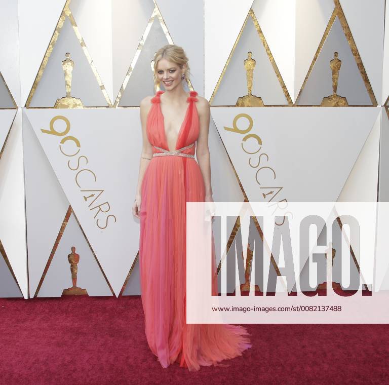 Samara Weaving arrives on the red carpet for the 90th annual Academy Awards at the Dolby Theatre in the Hollywood section of Los Angeles on March 4, 2018. LAP20180304068 JOHNxANGELILLO