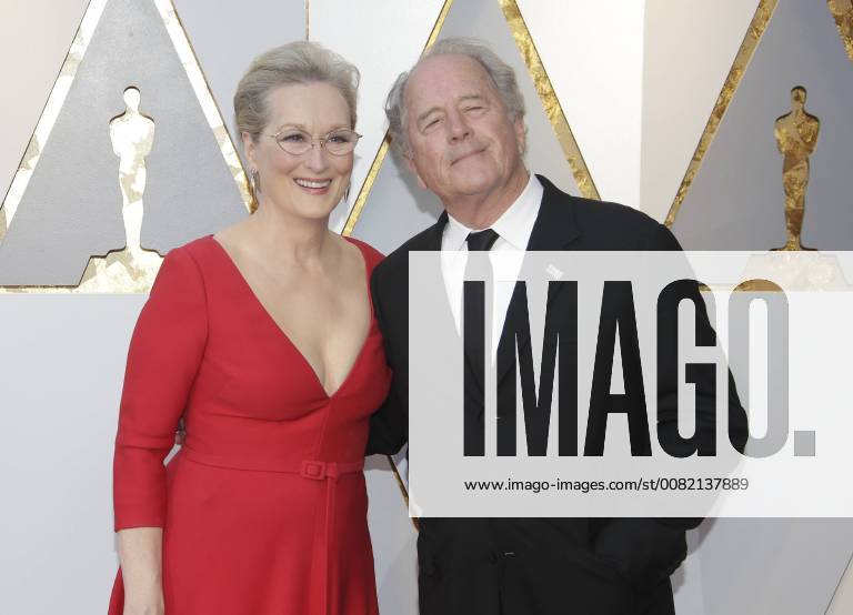 Meryl Streep and Don Gummer arrive on the red carpet for the 90th annual Academy Awards at the Dolby Theatre in the Hollywood section of Los Angeles on March 4, 2018. LAP20180304093 JOHNxANGELILLO