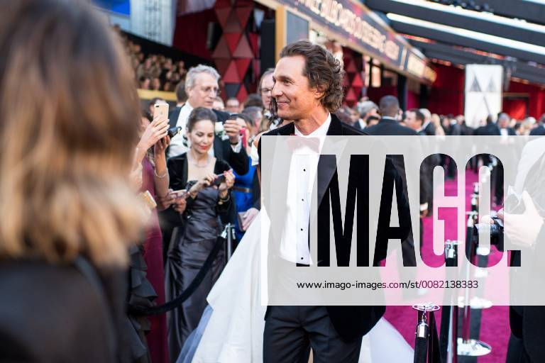Matthew McConaughey arrives on the red carpet of The 90th OscarsÂ® at the DolbyÂ® Theatre in Hollywood, CA on Sunday