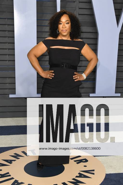 Los Angeles, CA, U.S. - 04 March 2018 - Los Angeles, California - Shonda Rhimes. 2018 Vanity Fair Oscar Party following the 90th Academy Awards held at the Wallis Annenberg Center for the Performing Arts. Photo Credit: AdMedia Los Angeles U.S. - ZUMAa123 20180304_zaa_a123_080