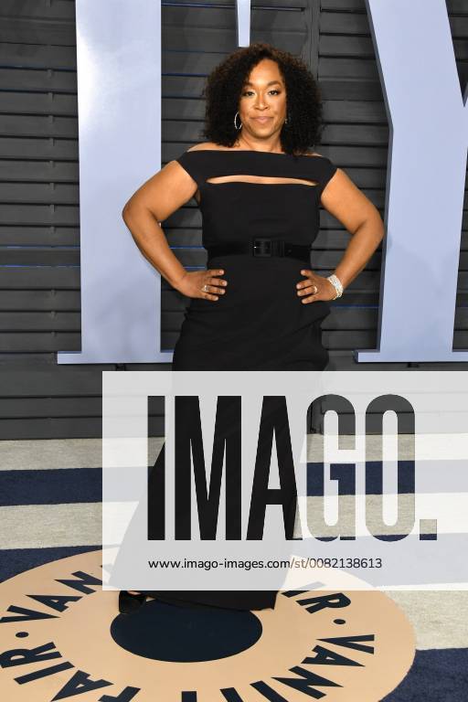 Los Angeles, CA, U.S. - 04 March 2018 - Los Angeles, California - Shonda Rhimes. 2018 Vanity Fair Oscar Party following the 90th Academy Awards held at the Wallis Annenberg Center for the Performing Arts. Photo Credit: AdMedia Los Angeles U.S. - ZUMAa123 20180304_zaa_a123_083