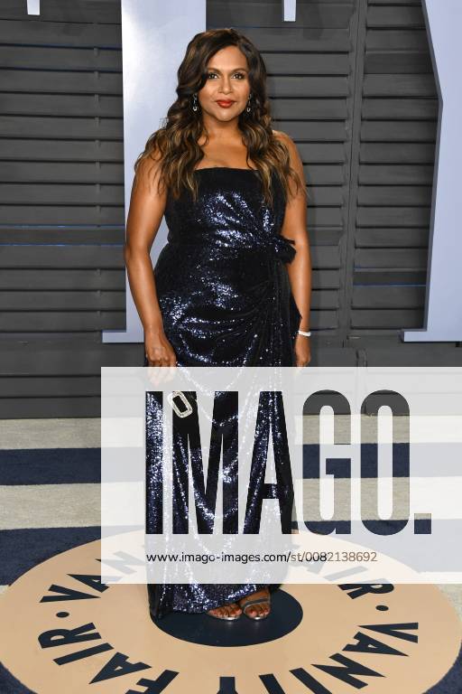 Los Angeles, CA, U.S. - 04 March 2018 - Los Angeles, California - Mindy Kaling. 2018 Vanity Fair Oscar Party following the 90th Academy Awards held at the Wallis Annenberg Center for the Performing Arts. Photo Credit: AdMedia Los Angeles U.S. - ZUMAa123 20180304_zaa_a123_095