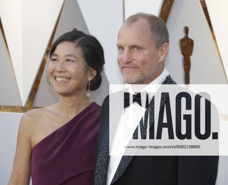 Laura Louie and Woody Harrelson arrive on the red carpet for the 90th annual Academy Awards at the Dolby Theatre in the Hollywood section of Los Angeles on March 4, 2018. LAP20180304178 JOHNxANGELILLO