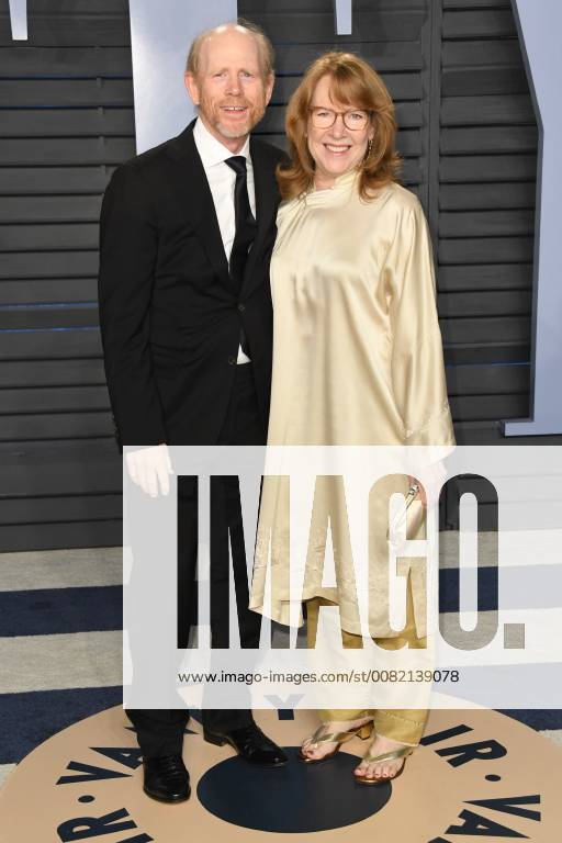 Los Angeles, CA, U.S. - 04 March 2018 - Los Angeles, California - Ron Howard, Cheryl Howard. 2018 Vanity Fair Oscar Party following the 90th Academy Awards held at the Wallis Annenberg Center for the Performing Arts. Photo Credit: AdMedia Los Angeles U.S. - ZUMAa123 20180304_zaa_a123_234