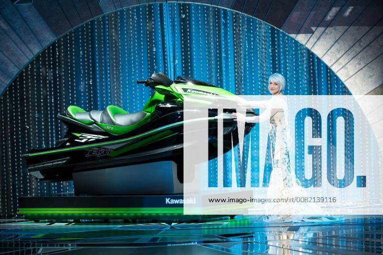 Helen Mirren poses with a jet ski during the live ABC Telecast of The 90th Oscars® at the Dolby® Theatre in Hollywood, CA on Sunday
