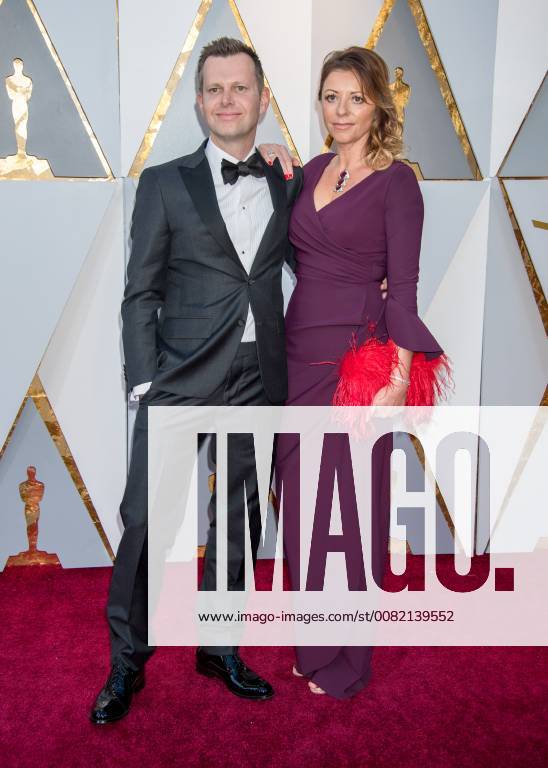 Hollywood, CA, U.S. - 04 March 2018 - Hollywood, California - Julian Slater and guest. 90th Annual Academy Awards presented by the Academy of Motion Picture Arts and Sciences held at Hollywood & Highland Center. Photo Credit: . AdMedia Hollywood U.S. - ZUMAa123 20180304_zaa_a123_382