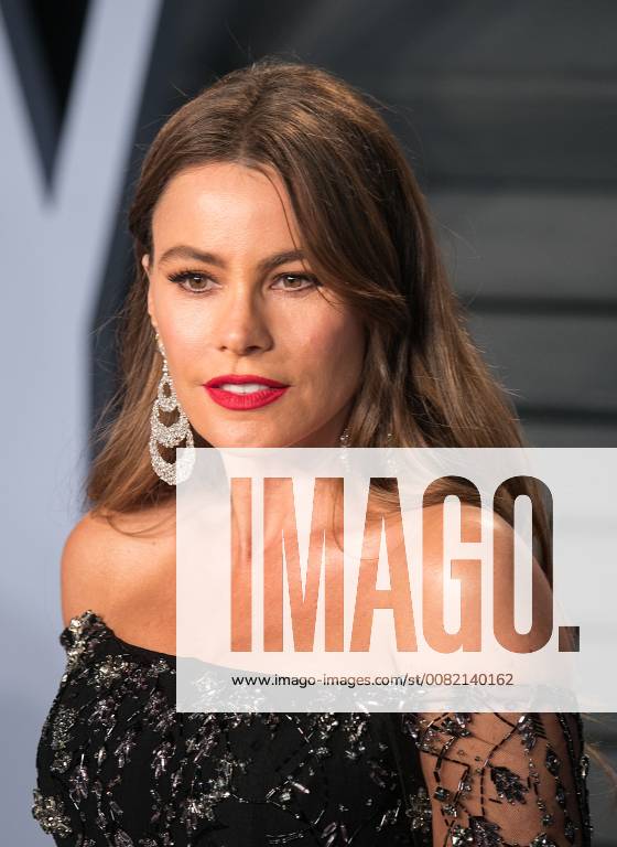 Beverly Hills, California, U.S - Sofia Vergara on the red carpet of the 2018 Vanity Fair Oscar Party held at the Wallis Annenberg Center in Beverly Hills, California on Sunday March 4, 2018. Beverly Hills U.S. - ZUMAp124 20180304_zaa_p124_138