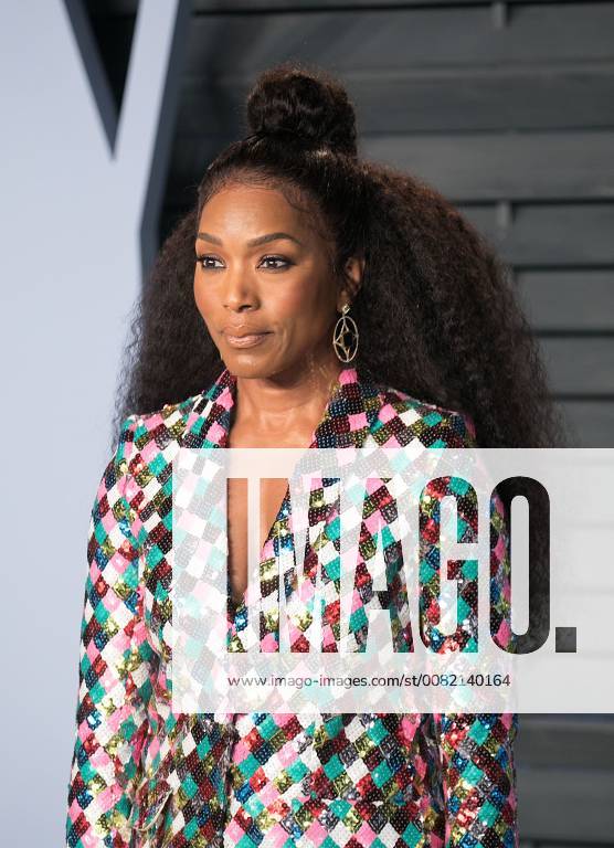 Beverly Hills, California, U.S - Angela Bassett on the red carpet of the 2018 Vanity Fair Oscar Party held at the Wallis Annenberg Center in Beverly Hills, California on Sunday March 4, 2018. Beverly Hills U.S. - ZUMAp124 20180304_zaa_p124_135