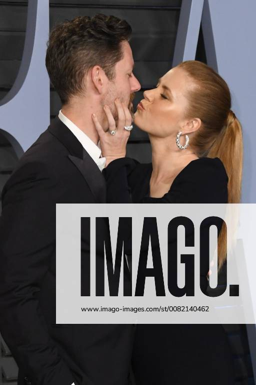 Los Angeles, CA, U.S. - 04 March 2018 - Los Angeles, California - Darren Le Gallo, Amy Adams. 2018 Vanity Fair Oscar Party following the 90th Academy Awards held at the Wallis Annenberg Center for the Performing Arts. Photo Credit: AdMedia Los Angeles U.S. - ZUMAa123 20180304_zaa_a123_445