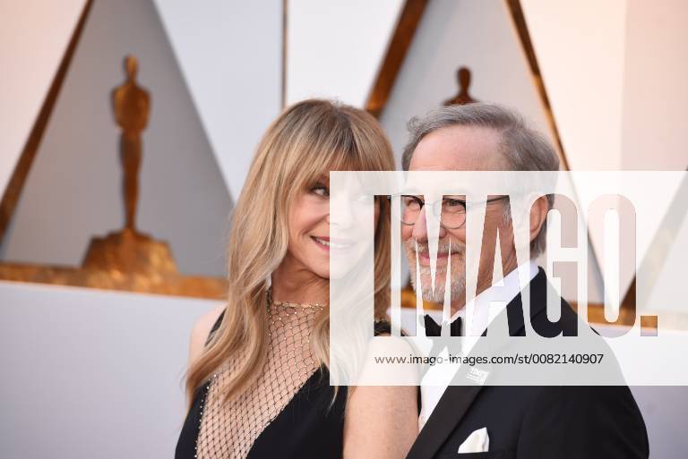 Los Angeles, California, U.S. - KATE CAPSHAW AND STEVEN SPIELBERG arrives on the red carpet for the 90th Annual Academy Awards at the Dolby Theatre. Los Angeles U.S. - ZUMAz03_ 20180304_zbp_z03_200