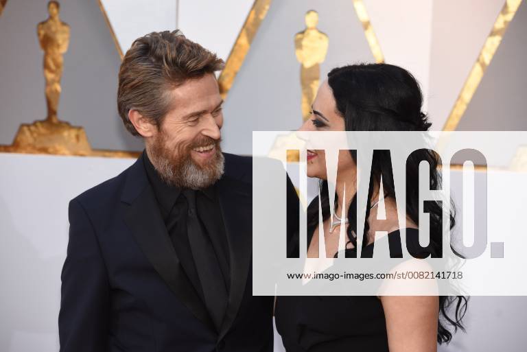 Los Angeles, California, U.S. - WILLEM DAFOE and GIADA COLAGRANDE arrive on the red carpet for the 90th Annual Academy Awards at the Dolby Theatre. Los Angeles U.S. - ZUMAz03_ 20180304_zbp_z03_160