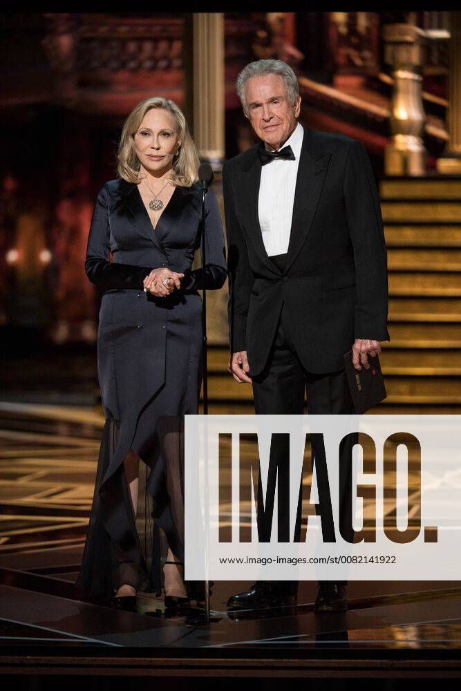Warren Beatty and Faye Dunaway present the Oscar for best picture motion picture of the year during the live ABC Telecast of The 90th Oscars® at the Dolby® Theatre in Hollywood, CA on Sunday