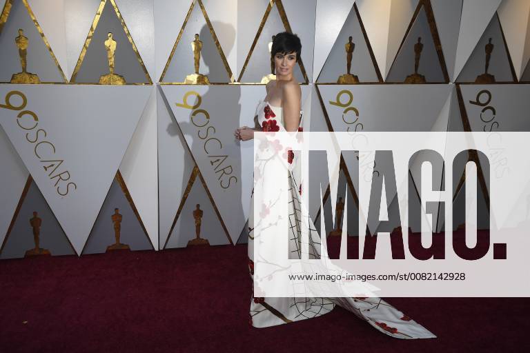 Los Angeles, California, U.S. - PAZ VEGA arrives on the red carpet for the 90th Annual Academy Awards at the Dolby Theatre. Los Angeles U.S. - ZUMAz03_ 20180304_zbp_z03_442