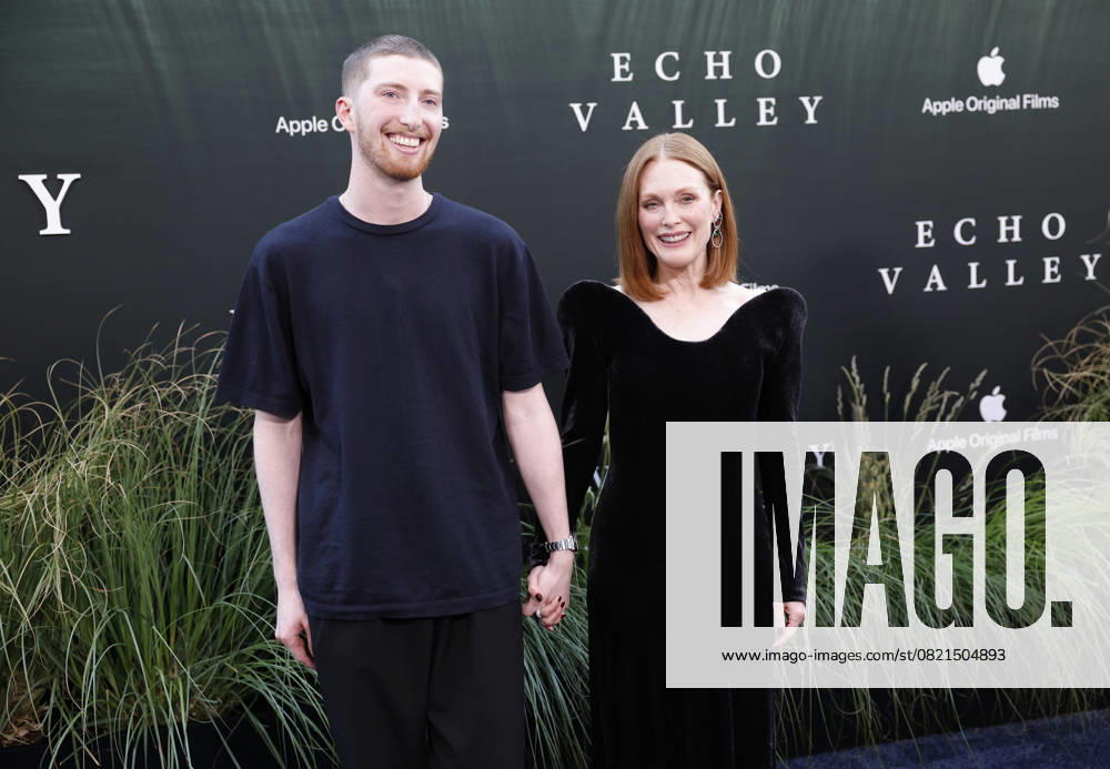 Julianne Moore and her son Caleb Freundlich arrive on the red carpet for the Echo Valley New York Premiere at AMC Lincoln Square 13 on June 04, 2025 in New York City. NYP20250604225 JOHNxANGELILLO
