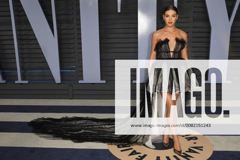 2018 Vanity Fair Oscar Party a Los Angeles. 04 March 2018 - Los Angeles, California - Hailee Steinfeld. 2018 Vanity Fair Oscar Party following the 90th Academy Awards held at the Wallis Annenberg Center for the Performing Arts. Photo Credit: Birdie Thompson AdMedia 224702 2018-03-04 CA Los Angeles Etats-Unis