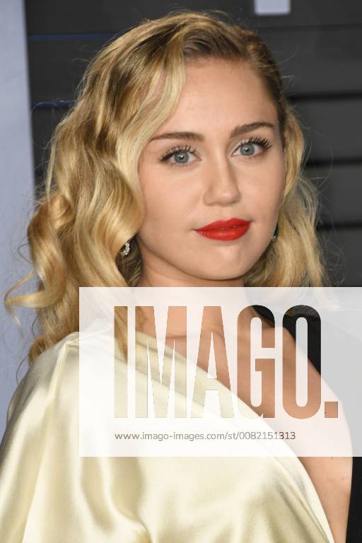 2018 Vanity Fair Oscar Party a Los Angeles. 04 March 2018 - Los Angeles, California - Miley Cyrus. 2018 Vanity Fair Oscar Party following the 90th Academy Awards held at the Wallis Annenberg Center for the Performing Arts. Photo Credit: Birdie Thompson AdMedia 224702 2018-03-04 CA Los Angeles Etats-Unis