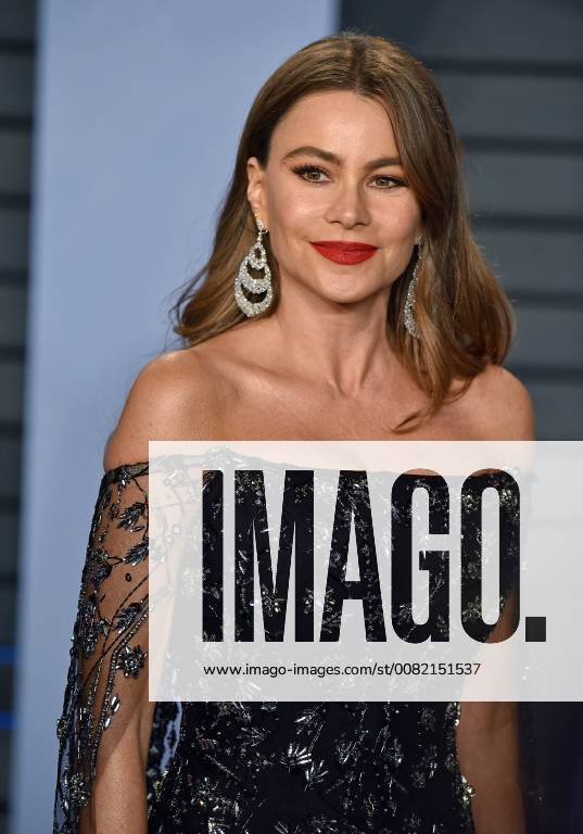 Sofia Vergara arrives for the Vanity Fair Oscar Party at the Wallis Annenberg Center for the Performing Arts in Beverly Hills, California on March 4, 2018. LAP201803043050 CHRISTINExCHEW