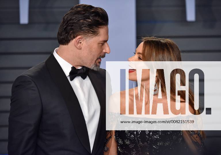 Sofia Vergara (R) and Joe Manganiello arrive for the Vanity Fair Oscar Party at the Wallis Annenberg Center for the Performing Arts in Beverly Hills, California on March 4, 2018. LAP201803043052 CHRISTINExCHEW